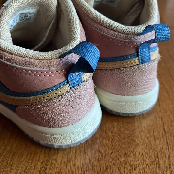 Nike Air Jordan 1 retro pastel sneakers 8C - Picture 14 of 16